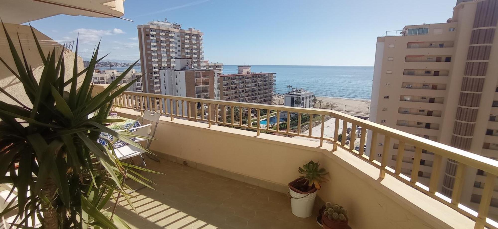 Apartamento Frente Al Mar Paz Y Relax Fuengirola Luaran gambar